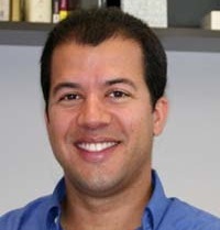 Dr. Ricardo Zayas